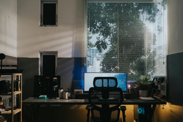 Elevate Your Workspace: Banish Tech Neck and Embrace Optimal Posture with Cotytech